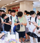上海海思展台互动